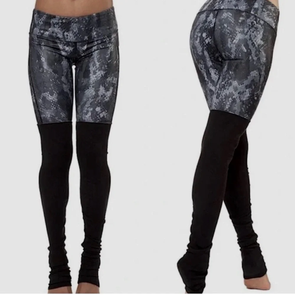 Alo Yoga Goddess Ribbed Leggings in a snakeskin print